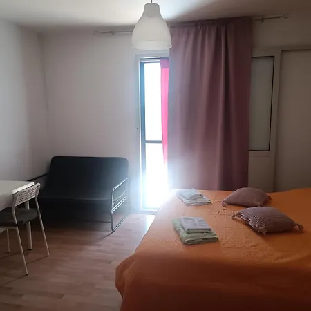 شقة Bosnic بريسبا