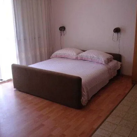 Bosnic Daire Prižba